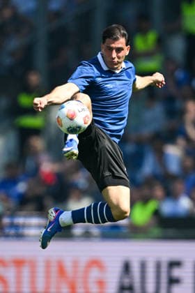 2. Bundesliga - 25 26 - Arminia Bielefeld - VfL Bochum am 02.05.2026 in der SchücoArena in Bielefeld Stefano Russo (Bielefeld) am Ball.