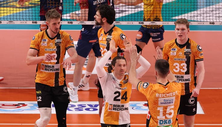BR Volleys jubeln nach Satzgewinn Volleyball Bundesliga Herren Play Off Finale 2.Spiel Saison 2025 2026 02.05.2026 BR Volleys Berlin BRV vs SVG Lüneburg
