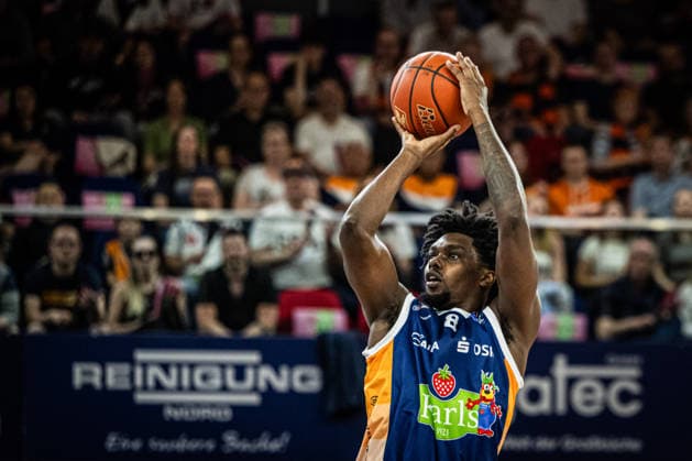 Rostock, Deutschland 02. Mai 2026: 1. BBL - 2025 2026 - Sp. 32 - Rostock Seawolves gegen Science City Jena Im Bild: Kassim Nicholson (Rostock Seawolves) Copyright: xFotostandx xVoelkerx