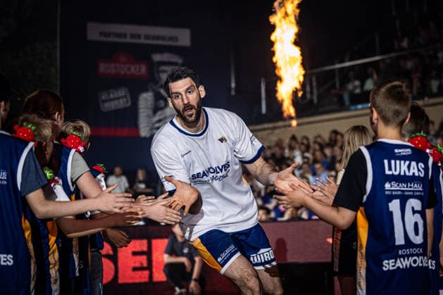 Rostock, Deutschland 02. Mai 2026: 1. BBL - 2025 2026 - Sp. 32 - Rostock Seawolves gegen Science City Jena Im Bild: Dominic Lockhart (Rostock Seawolves) Copyright: xFotostandx xVoelkerx