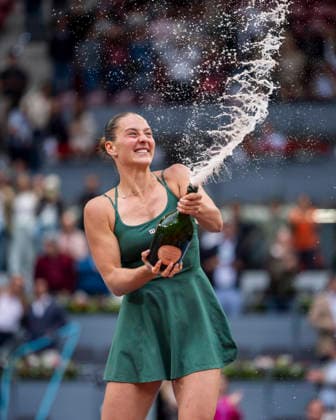 Mutua Madrid Open - Day Thirteen MADRID, SPAIN - MAY 2: Marta Kostyuk of Ukraine celebrates following her victory over Mirra Andreeva in the Women s Singles Final during Day Thirteen of the Mutua Madrid Open at La Caja Magica on May 02, 2026 in Madrid, Spain. Madrid La Caja Magica Madrid Spain Copyright: xAlbertoxGardinx AGardin_20260502_Tennis_Madrid_Day13_1299