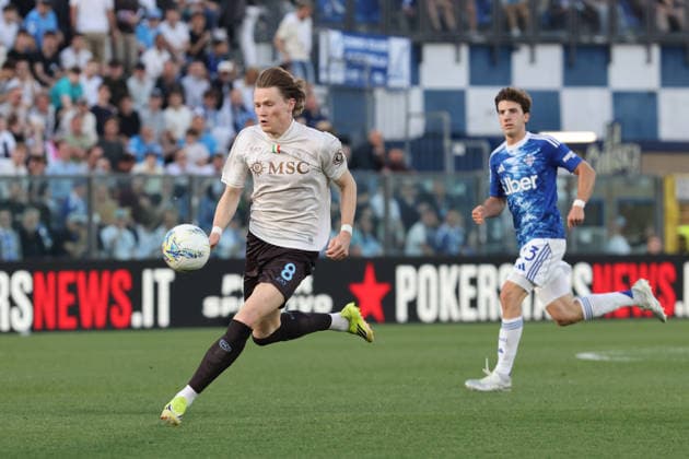 ComoÕs Napoli s Scott McTominay during the Serie A soccer match between Como and Napoli at the Giuseppe Sinigaglia stadium in Como, north Italy - May 2, 2026 - Soccer.  Copyright: xAntonioxSaiai LaPressex