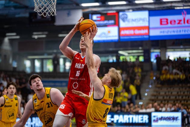 , GER, Bozic Estriche Knights Kirchheim vs. RheinStars Koeln, BARMER 2. Basketball Bundesliga, 34. Spieltag, Saison 2025 2026, 02.05.2026 , GER, Bozic Estriche Knights Kirchheim vs. RheinStars Koeln, BARMER 2. Basketball Bundesliga, 34. Spieltag, Saison 2025 2026, 02.05.2026 Goeppingen Copyright: xEibner-Pressefoto NinaxSanderx EP_NSR