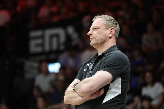 02.05.2026 - Basketball - Saison 2025 2026 - 2. Bundesliga Pro-A - 34. Spieltag: Nürnberg Falcons Basketball Club NBC - SBB Baskets Wolmirstedt - Sportfoto Zink DaMa - xdaxmax - Ralph Junge ( Trainer Headcoach Nürnberg Falcons BC NBC ) nachdenklich