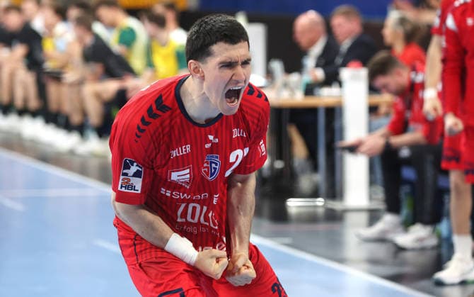 02.05.2026, Deutschland, Bietigheim, Handball 2. Bundesliga, SG BBM Bietigheim vs. VfL Eintracht Hagen, Moritz Strosack (BBM) jubelt, Jubel, schreit, freut sich
