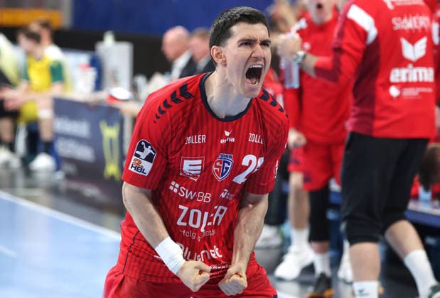 02.05.2026, Deutschland, Bietigheim, Handball 2. Bundesliga, SG BBM Bietigheim vs. VfL Eintracht Hagen, Moritz Strosack (BBM) jubelt, Jubel, schreit, freut sich