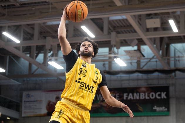 Tigers Tuebingen - Eisbaeren Bremerhaven, Herren, 2. Bundesliga, Barmer 2. Basketball Bundesliga, pro A, 34. Spieltag, Spielzeit 2025 2026, 02.05.2026 Miles Tention (Tigers Tuebingen, 03) beim Korbleger