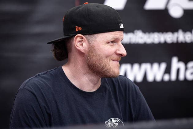 Tigers Tuebingen - Eisbaeren Bremerhaven, Herren, 2. Bundesliga, Barmer 2. Basketball Bundesliga, pro A, 34. Spieltag, Spielzeit 2025 2026, 02.05.2026 BBL Legende John Bryant auf der Bank von Bremerhaven