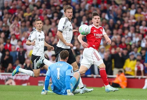 Viktor Gyoekeres of Arsenal has his shot saved by Bernd Leno of Fulham Arsenal v Fulham, Football, Premier League, Emirates Stadium, London, UK - 02 05 2026 EDITORIAL USE ONLY No use with unauthorised audio, video, data, fixture lists, club league logos or live services. Online in-match use limited to 120 images, no video emulation. No use in betting, games or single club league player publications.  Copyright: xAnthonyxHanc Shutterstockx 16856541r