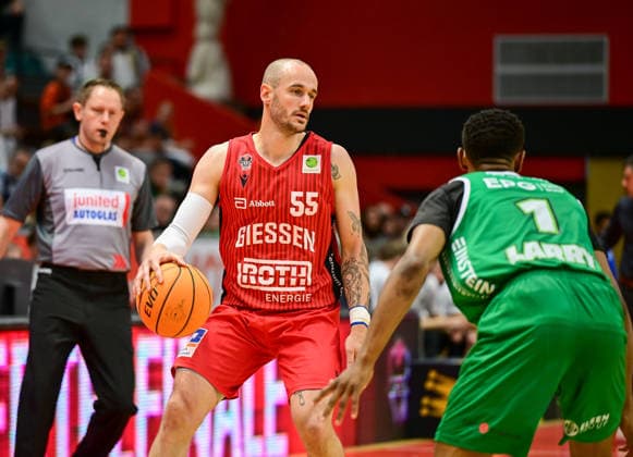 Simon Krajcovic 2.Bundesliga Pro A, 34. Spieltag, 46ers, Basketball, Basketball Saison 2025 2026, BBL, Deutschland, Giessen 46ers EPG Baskets Koblenz, Giessen in rot,Koblenz in grün, Herren, Männer