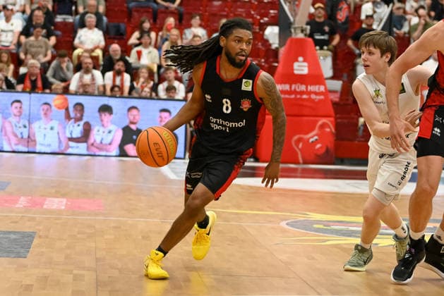 Kobe Langley (Bayer Giants Leverkusen, 08) Artland Dragons vs. Bayer Giants Leverkusen, 2. Basketball-Bundesliga, Pro A, 34. Spieltag, Saison 2025 2026, 02.05.2026, Artland Dragons vs. Bayer Giants Leverkusen, 2. Basketball-Bundesliga, Pro A, 34. Spieltag, Saison 2025 2026, 02.05.2026 Quakenbrueck Copyright: xEibner-Pressefoto RobertxGertzenx EP_RGN