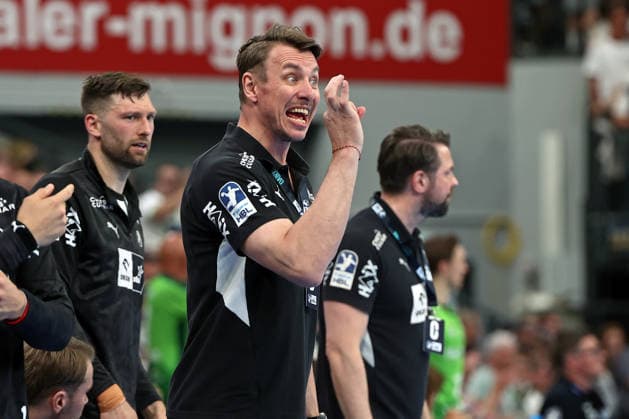 02.05.2026, xovx, Handball Daikin Handball Bundesliga, HSG Wetzlar - THW Kiel Trainer Filip Jicha (THW Kiel) Wetzlar Buderus-Arena Hessen Deutschland (DE)