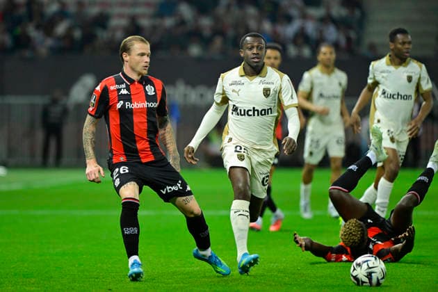 FOOTBALL : OGC Nice VS RC Lens - Ligue 1 McDonald s - 02 05 2026 Melvin Bard (OGC Nice) - Ligue 1 McDonald™s match between OGC Nice and Racing Club de Lens on May 2, 2026 at the Allianz Riviera Stadium in Nice. NiceFrance  Copyright: xWilliamxCannarellax