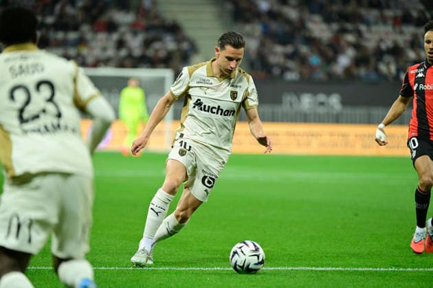 FOOTBALL : OGC Nice VS RC Lens - Ligue 1 McDonald s - 02 05 2026 Florian Thauvin (OGC Nice) - Ligue 1 McDonald™s match between OGC Nice and Racing Club de Lens on May 2, 2026 at the Allianz Riviera Stadium in Nice. NiceFrance  Copyright: xWilliamxCannarellax