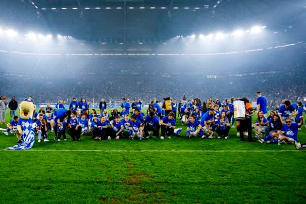 team and staff of FC Schalke 04 celebrate winning the league title FC Schalke 04 v Fortuna Dusseldorf, 2. Bundesliga, FC Schalke 04 v Fortuna Dusseldorf, Veltins-Arena, May 2, 2026, Gelsenkirchen, Germany.