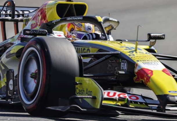 Formula One Miami Grand Prix - Sprint and Qualifying RB driver Liam Lawson of New Zealand competes in the Qualifying for the Formula One Miami Grand Prix at the Miami International Autodrome in Miami Gardens, Florida, USA, 02 May 2026. The 2026 Formula 1 Miami Grand Prix will be held on 03 May. MIAMI GARDENS FLORIDA United States  Copyright: xCRISTOBALxHERRERA-ULASHKEVICHx