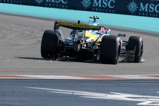 MIAMI GARDENS, FL - MAY 02: Franco Colapinto (43) of Argentina and BWT Alpine Formula One Team speeds through turn seven with sparks coming from under the car during the Qualifying of the Formula 1 Crypto.com Grand Prix on May 2, 2026, at Miami International Autodrome in Miami Gardens, Florida. (Photo by David Buono Icon Sportswire) AUTO: MAY 02 F1 Miami Grand Prix EDITORIAL USE ONLY Icon2605020561