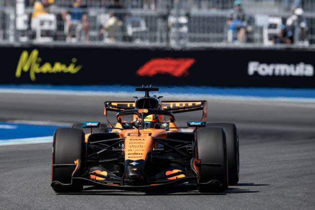 Miami, Florida, USA - May 2, 2026: Oscar Piastri of Australia driving the (81) McLaren Mastercard Formula 1 Team MCL40 during qualifying for the Miami Grand Prix 2026 at Hard Rock Stadium in Miami, USA  Copyright: xRichardxCallis SportsxPressxPhotox Sportspressphoto_SPR140164