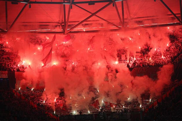 Fans von Fortuna Düsseldorf beim Spiel der 2. Bundesliga (Saison 2025 26) FC Schalke 04 - Fortuna Düsseldorf - Copyright: Thomas Pakusch