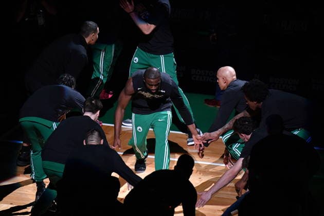 Boston Celtics v Philadelphia 76ers - NBA, Basketball Herren, USA Playoffs BOSTON, UNITED STATES - MAY 02: Jaylen Brown (7) of the Boston Celtics takes to the court with his teammates during the NBA Eastern Conference playoff match against the Philadelphia 76ers at TD Garden in Boston, Massachusetts, on May 02, 2026 Joseph Prezioso Anadolu Massachusetts United States. Editorial use only. Please get in touch for any other usage.  Copyright: x2026xAnadoluxJosephxPreziosox
