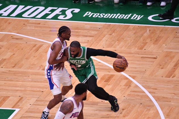 Boston Celtics v Philadelphia 76ers - NBA, Basketball Herren, USA Playoffs BOSTON, UNITED STATES - MAY 02: Jaylen Brown (7) of Boston Celtics in action during the Game Seven of the First Round of the NBA Eastern Conference Playoffs at TD Garden in Boston, Massachusetts, on May 02, 2026. Joseph Prezioso Anadolu Massachusetts United States. Editorial use only. Please get in touch for any other usage.  Copyright: x2026xAnadoluxJosephxPreziosox