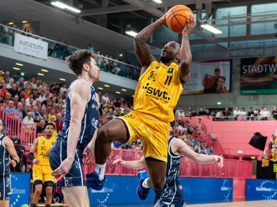 Jordan Nathaniel Johnson (Tigers Tuebingen 11), Tigers Tuebingen vs. Eisbaeren Bremerhaven, Basketball, 2. Basketball Bundesliga ProA, Saison 2025 2026, Spieltag 34, 02.05.2026, Tigers Tuebingen vs. Eisbaeren Bremerhaven, Basketball, 2. Basketball Bundesliga ProA, Saison 2025 2026, Spieltag 34, 02.05.2026 Tuebingen Copyright: xEibner-Pressefoto FlorianxSchustx EP_FSU