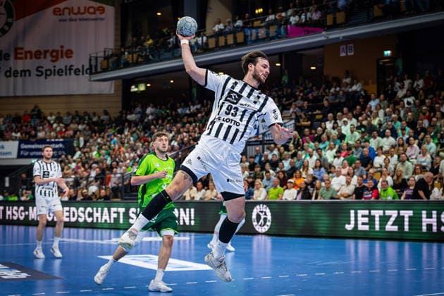 02.05.2026, xovx, Handball Daikin Handball Bundesliga, HSG Wetzlar - THW Kiel v.l. Niklas Theiß (HSG Wetzlar), Veron Nacinovic (THW Kiel) Wetzlar Buderus-Arena Hessen Deutschland (DE)