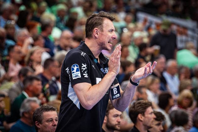 02.05.2026, xovx, Handball Daikin Handball Bundesliga, HSG Wetzlar - THW Kiel Trainer Filip Jicha (THW Kiel) Wetzlar Buderus-Arena Hessen Deutschland (DE)