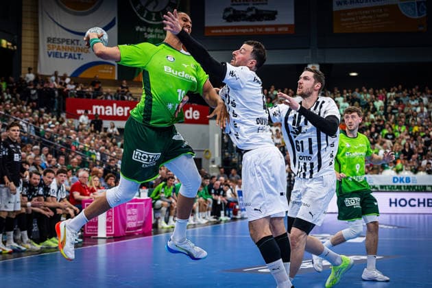 02.05.2026, xovx, Handball Daikin Handball Bundesliga, HSG Wetzlar - THW Kiel v.l. Philipp Ahouansou (HSG Wetzlar), Domagoj Duvnjak (THW Kiel), Hendrik Pekeler (THW Kiel), Niklas Theiß (HSG Wetzlar) Wetzlar Buderus-Arena Hessen Deutschland (DE)