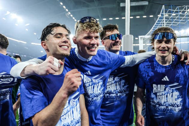 Fussball, 2. Bundesliga Saison 2025 2026 32. Spieltag FC Schalke 04 - Fortuna Düsseldorf 02.05.2026, VELTINS-Arena Johannes Siebeking (FC Schalke 04, 36) Gelsenkirchen VELTINS-Arena Nordrhein-Westfalen Deutschland