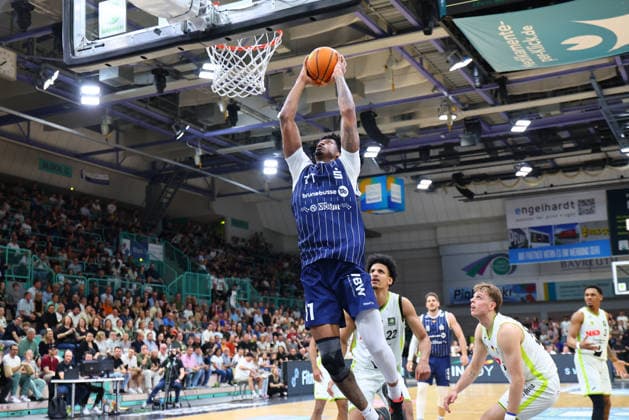 34. Spieltag der Basketball 2. Bundesliga ProA in der Oberfrankenhalle in Bayreuth Saison 2025-2026 BBC Bayreuth gegen VfL SparkassenStars Bochum Dravon Mangum (VfL SparkassenStars Bochum) -11-