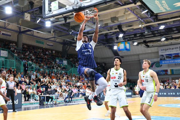 34. Spieltag der Basketball 2. Bundesliga ProA in der Oberfrankenhalle in Bayreuth Saison 2025-2026 BBC Bayreuth gegen VfL SparkassenStars Bochum Dravon Mangum (VfL SparkassenStars Bochum) -11-