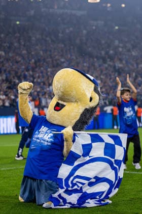 GELSENKIRCHEN, GERMANY - MAY 2: FC Schalke 04 mascot Erwin celebrates promotion after the 2. Bundesliga match between FC Schalke 04 and Fortuna Dusseldorf at the Veltins-Arena on May 2, 2026 in Gelsenkirchen, Germany.  Copyright: xRenexNijhuis MBxMediax