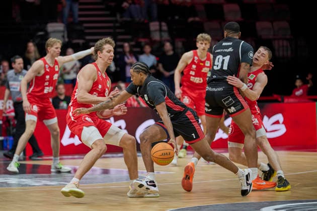 Barmer, BBL2, Nürnberg Falcons BC vs SBB Baskets Wolmirstedt BBL2, Nürnberg Falcons BC vs SBB Baskets Wolmirstedt Nürnberg KIA Metropol Arena Bayern Deutschland