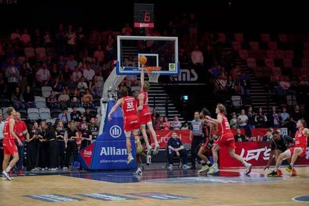 Barmer, BBL2, Nürnberg Falcons BC vs SBB Baskets Wolmirstedt BBL2, Nürnberg Falcons BC vs SBB Baskets Wolmirstedt Nürnberg KIA Metropol Arena Bayern Deutschland