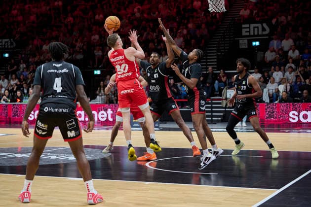 Barmer, BBL2, Nürnberg Falcons BC vs SBB Baskets Wolmirstedt BBL2, Nürnberg Falcons BC vs SBB Baskets Wolmirstedt Nürnberg KIA Metropol Arena Bayern Deutschland