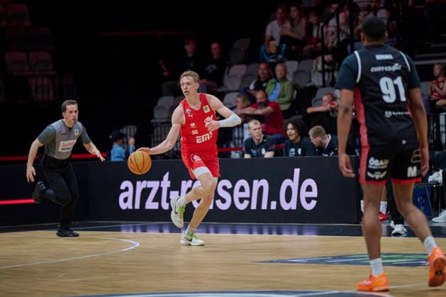 Barmer, BBL2, Nürnberg Falcons BC vs SBB Baskets Wolmirstedt BBL2, Nürnberg Falcons BC vs SBB Baskets Wolmirstedt Nürnberg KIA Metropol Arena Bayern Deutschland
