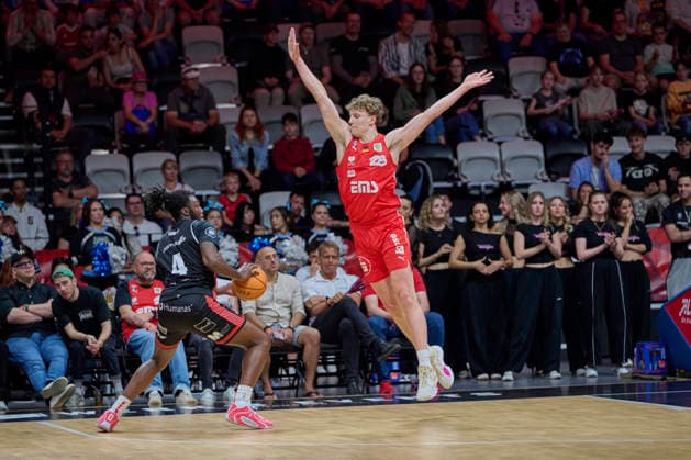 Barmer, BBL2, Nürnberg Falcons BC vs SBB Baskets Wolmirstedt BBL2, Nürnberg Falcons BC vs SBB Baskets Wolmirstedt Nürnberg KIA Metropol Arena Bayern Deutschland