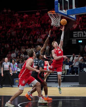 Barmer, BBL2, Nürnberg Falcons BC vs SBB Baskets Wolmirstedt BBL2, Nürnberg Falcons BC vs SBB Baskets Wolmirstedt Nürnberg KIA Metropol Arena Bayern Deutschland