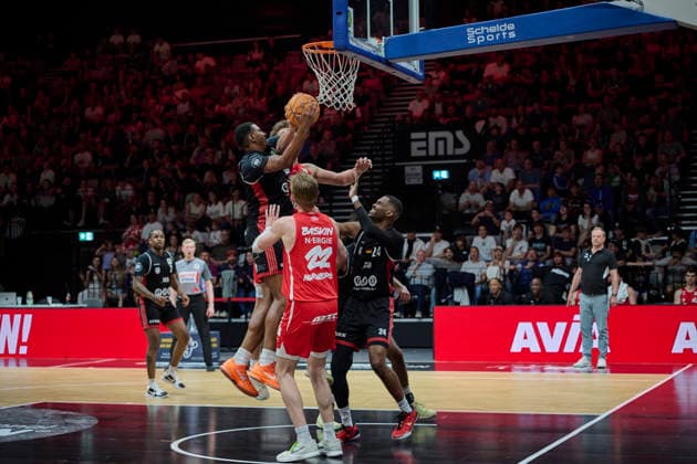 Barmer, BBL2, Nürnberg Falcons BC vs SBB Baskets Wolmirstedt BBL2, Nürnberg Falcons BC vs SBB Baskets Wolmirstedt Nürnberg KIA Metropol Arena Bayern Deutschland