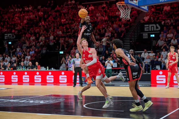 Barmer, BBL2, Nürnberg Falcons BC vs SBB Baskets Wolmirstedt BBL2, Nürnberg Falcons BC vs SBB Baskets Wolmirstedt Nürnberg KIA Metropol Arena Bayern Deutschland
