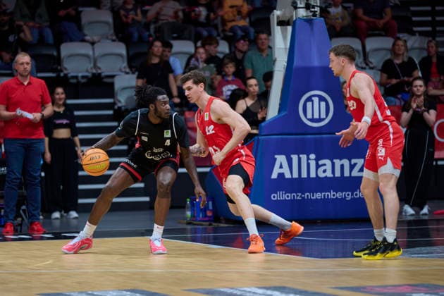Barmer, BBL2, Nürnberg Falcons BC vs SBB Baskets Wolmirstedt BBL2, Nürnberg Falcons BC vs SBB Baskets Wolmirstedt Nürnberg KIA Metropol Arena Bayern Deutschland