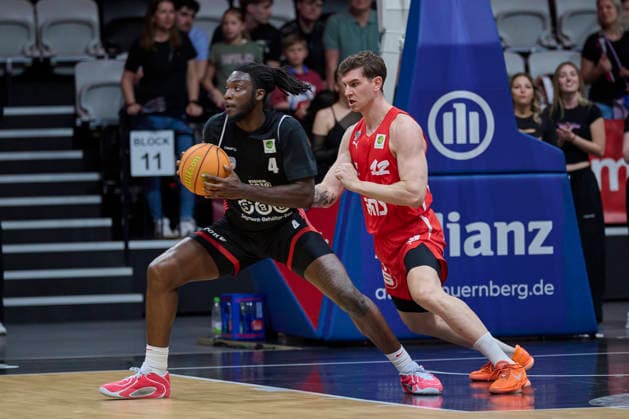 Barmer, BBL2, Nürnberg Falcons BC vs SBB Baskets Wolmirstedt BBL2, Nürnberg Falcons BC vs SBB Baskets Wolmirstedt Nürnberg KIA Metropol Arena Bayern Deutschland