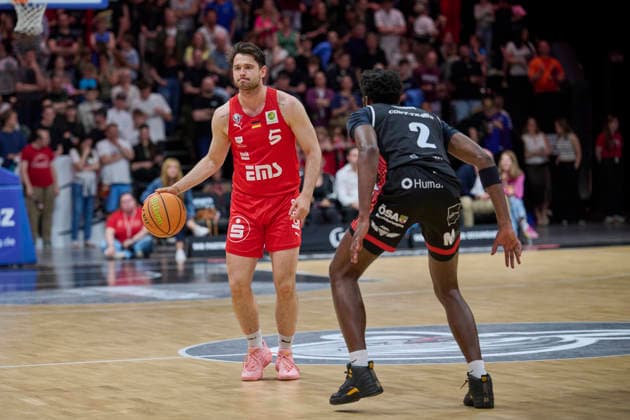 Barmer, BBL2, Nürnberg Falcons BC vs SBB Baskets Wolmirstedt BBL2, Nürnberg Falcons BC vs SBB Baskets Wolmirstedt Nürnberg KIA Metropol Arena Bayern Deutschland