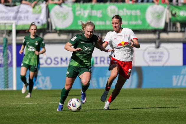 02.05.2026, xgrfx, Fussball Google Pixel Frauen-Bundesliga, VfL Wolfsburg - RB Leipzig v.l. Thea Bjelde (VfL Wolfsburg), Victoria Krug (RB Leipzig) (DFL DFB REGULATIONS PROHIBIT ANY USE OF PHOTOGRAPHS as IMAGE SEQUENCES and or QUASI-VIDEO) Wolfsburg