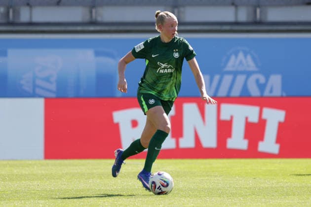 02.05.2026, xgrfx, Fussball Google Pixel Frauen-Bundesliga, VfL Wolfsburg - RB Leipzig v.l. Ella Peddemors (VfL Wolfsburg) (DFL DFB REGULATIONS PROHIBIT ANY USE OF PHOTOGRAPHS as IMAGE SEQUENCES and or QUASI-VIDEO) Wolfsburg