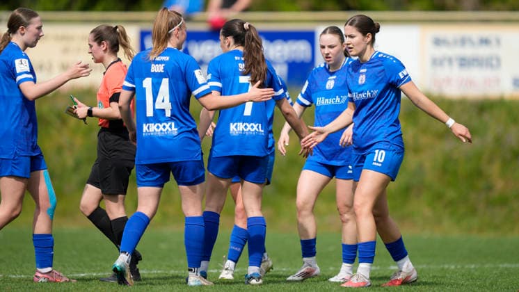 03.05.2026, Waldstadion, Meppen, GER, 2. Bundesliga, Frauen: SV Meppen vs FC Ingolstadt, Meppener Jubel nach dem 1:0 von Marleen Kropp (SV Meppen 9), 2.v.r. DFL REGULATIONS PROHIBIT ANY USE OF PHOTOGRAPHS AS IMAGE SEQUENCES AND OR QUASI-VIDEO. Meppen Niedersachsen Deutschland Waldstadion