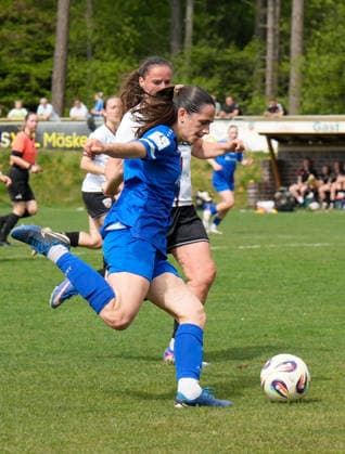 03.05.2026, Waldstadion, Meppen, GER, 2. Bundesliga, Frauen: SV Meppen vs FC Ingolstadt, Marie Bleil (SV Meppen 7) DFL REGULATIONS PROHIBIT ANY USE OF PHOTOGRAPHS AS IMAGE SEQUENCES AND OR QUASI-VIDEO. Meppen Niedersachsen Deutschland Waldstadion