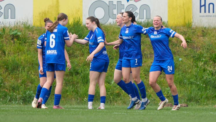 03.05.2026, Waldstadion, Meppen, GER, 2. Bundesliga, Frauen: SV Meppen vs FC Ingolstadt, Meppen jubelt nach dem 2:0 von Laura Bröring (SV Meppen 6) DFL REGULATIONS PROHIBIT ANY USE OF PHOTOGRAPHS AS IMAGE SEQUENCES AND OR QUASI-VIDEO. Meppen Niedersachsen Deutschland Waldstadion