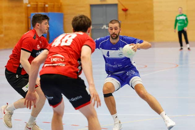 02.05.2026 Handball Oberliga Männer 2025 2026 SG Arheilgen - HSG Rodgau Nieder-Roden II (36:29) v. li. Jascha Schuricht 2 Rodgau Philipp Sonderecker 4 SGA Darmstadt Hessen Deutschland